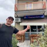 ...e poi quando vado a passare la serata nello storico bar-pizzeria all�ingresso del quartiere, sto sempre attento a chi esce e chi rientra dal rione: se vedo che qualcuno non sta rincasando, mi preoccupo e lo contatto subito� 